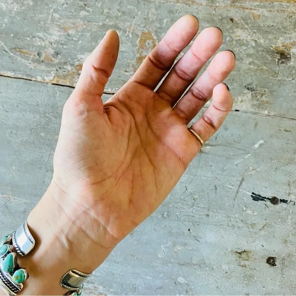 ♥️ Artisan ♥️ Vintage Irish Sterling Silver Claddagh Ring - Picture 4 of 13